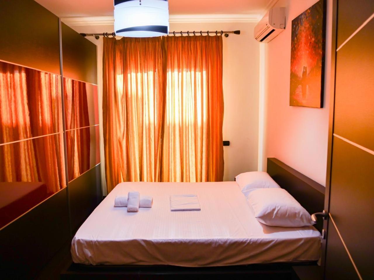 Lux Apartment Vlore Exterior photo