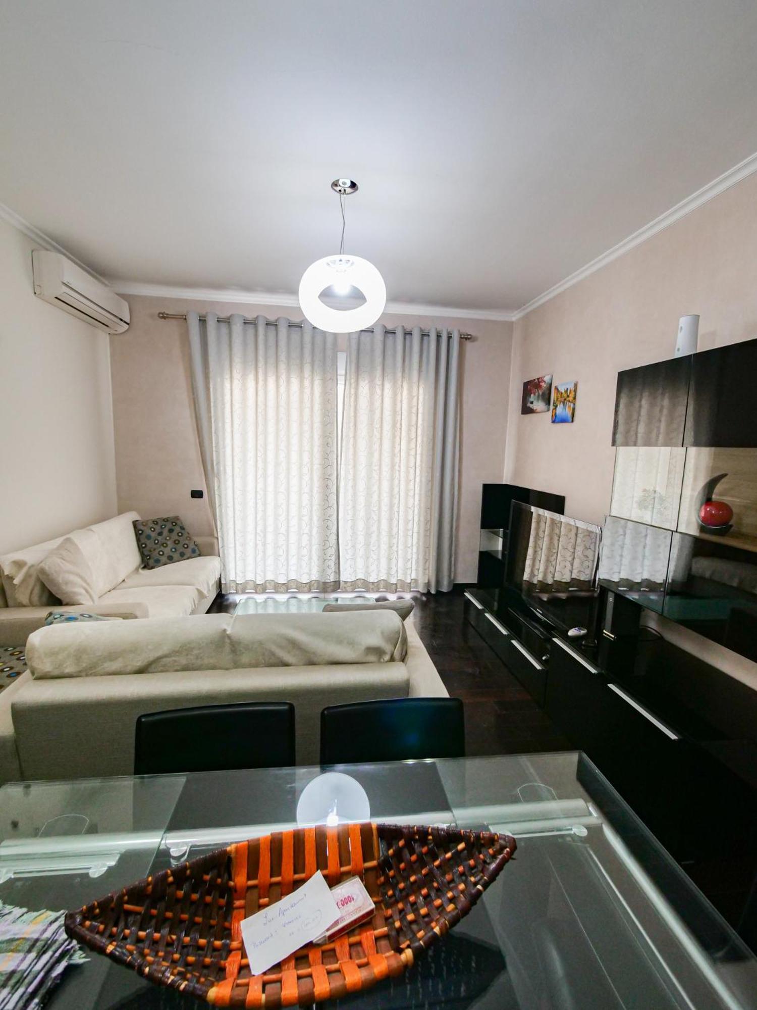 Lux Apartment Vlore Exterior photo