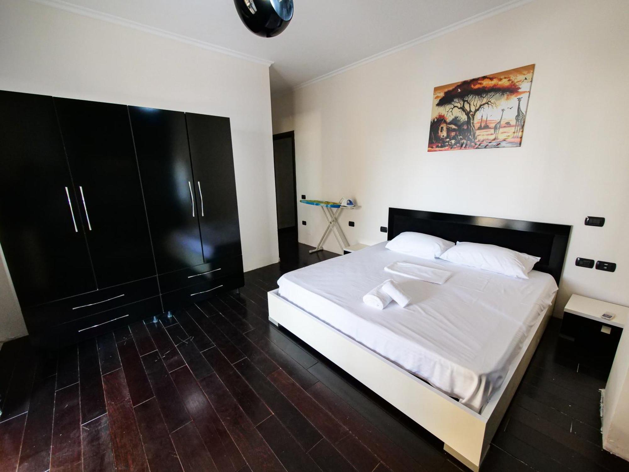 Lux Apartment Vlore Exterior photo